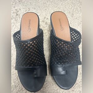 Bandolino Black Mesh Slide Sandals